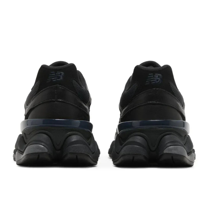 Tênis New Balance 9060 Triple Black Leather Masculino