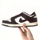 Tênis Nike Dunk Low Marrom