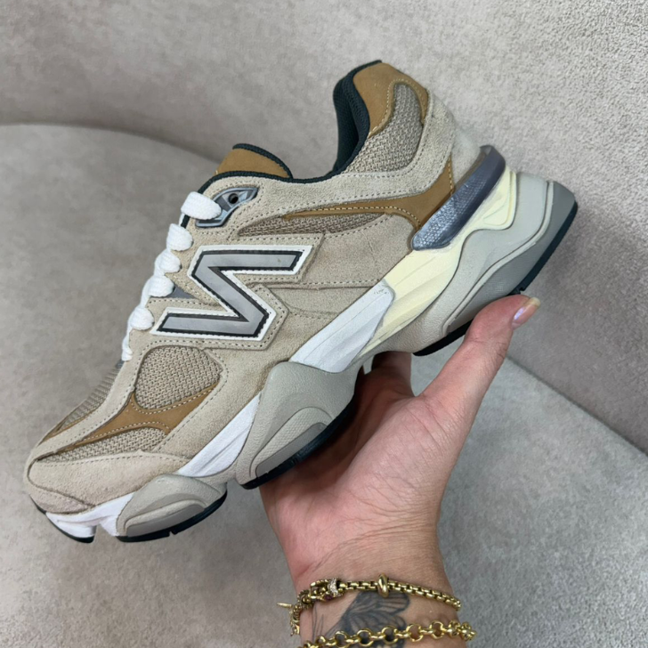 Tênis New Balance 9060 Bege/Castanho Masculino